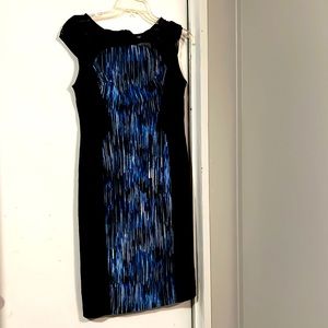 Joseph Ribkoff sleeveless dress for women with built in lining. Size 8